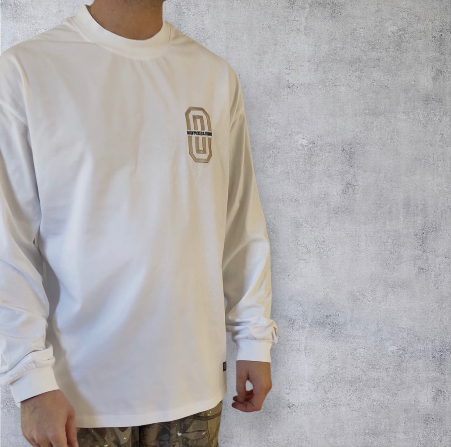 “O” Long Sleeve - White.